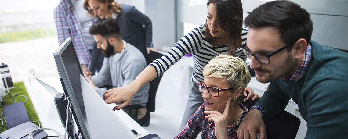 Customer Service Specialist, 1. Bild